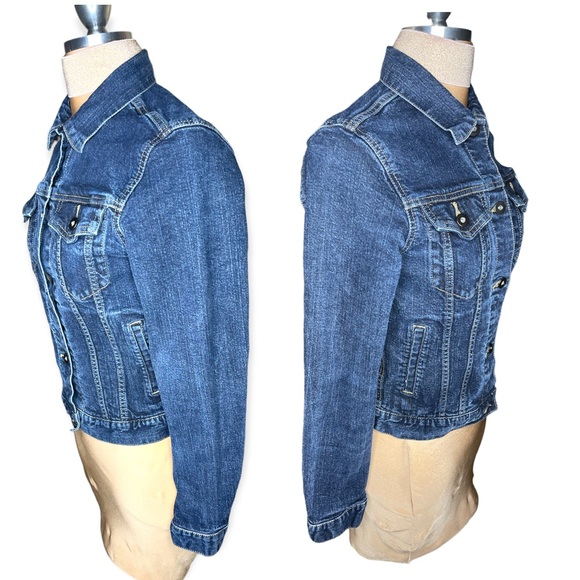 Uniqlo Women's Button Front Denim Jean Jacket Size Small - Picture 2 of 7